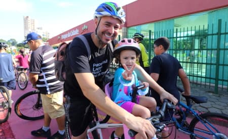 ‘Pedal Kids – Férias 2025’ atraiu cerca de 500 participantes e agitou o domingo (19) da criançada