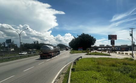 Avenida de acesso ao Parque Meia-Lua, pela Via Dutra, será interditada neste domingo (26)