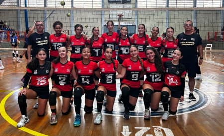 Equipes de vôlei da Secretaria de Esportes de Jacareí estreiam nos Jogos Abertos da Juventude