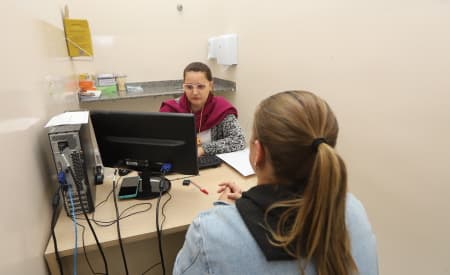 Ouvidoria itinerante: Secretaria de Saúde leva atendimento às unidades