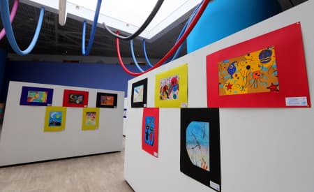 Exposição “Arte e… Proposições: ODS e Miró” é inaugurada no Complexo Educacional Paulo Freire