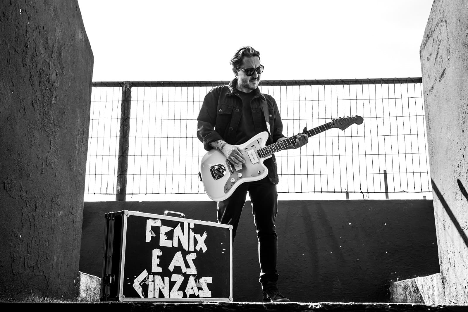 Banda “Fênix e As Cinzas” lança single inédito “Negativo” e faz pocket show gratuito em Jacareí
