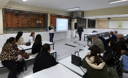 Com encontros em escolas e ações nas feiras livres, Prefeitura inicia programa ‘Participa’ nos bairros