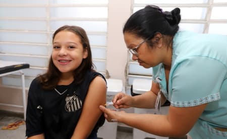Jacareí inicia vacinação contra HPV para jovens de 15 a 19 anos nesta segunda-feira (8)