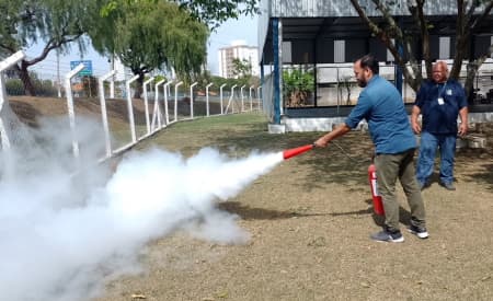 Servidores do Parque da Cidade participam de curso de combate a incêndios e primeiros socorros