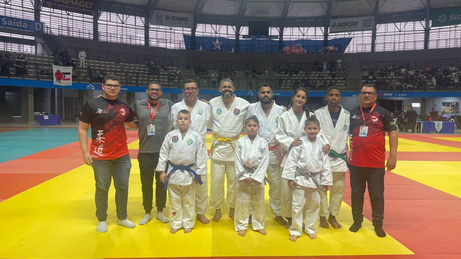 Equipes de Jacareí brilham em competições esportivas no último final de semana