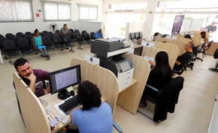 PAT abre 50 vagas para Auxiliar de Desenvolvimento Infantil com foco em apoio inclusivo