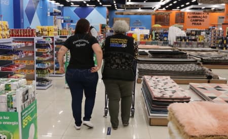 Procon intensifica fiscalização no comércio e orienta sobre compras seguras para o Natal