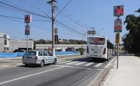 Avenida Lucas Nogueira Garcez tem limite de velocidade alterado para 50 km/h
