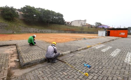 Prefeitura dá início à construção de nova creche para 188 crianças no Jardim Esperança