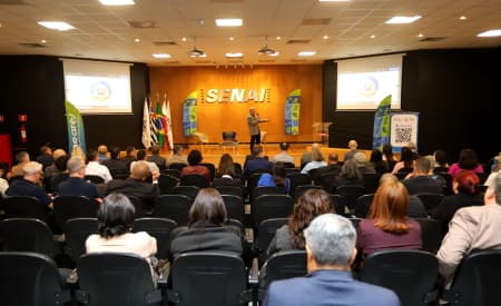 1º Fórum da Indústria reúne centenas de pessoas no Senai